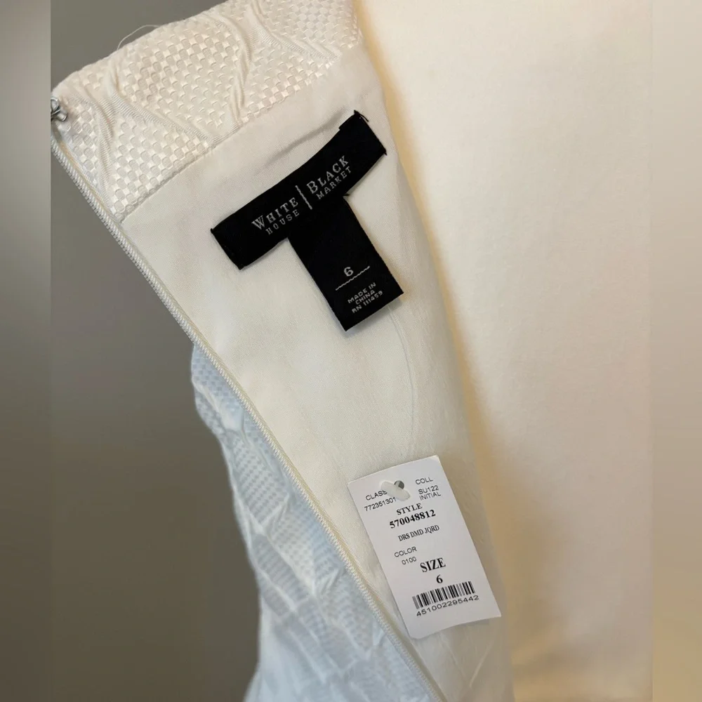 NWT White dress by White House Black Market size 6. - Picture 4 of 4